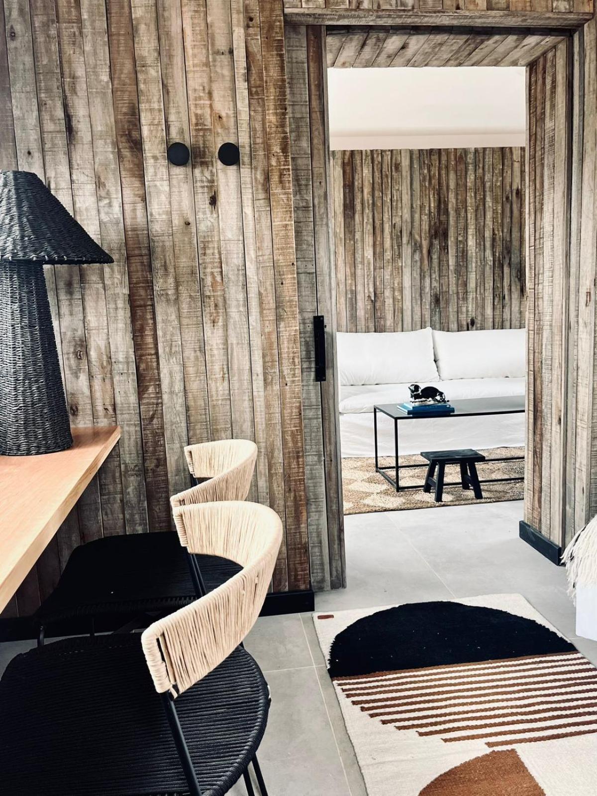 Bahia Bustamante Lodge エクステリア 写真